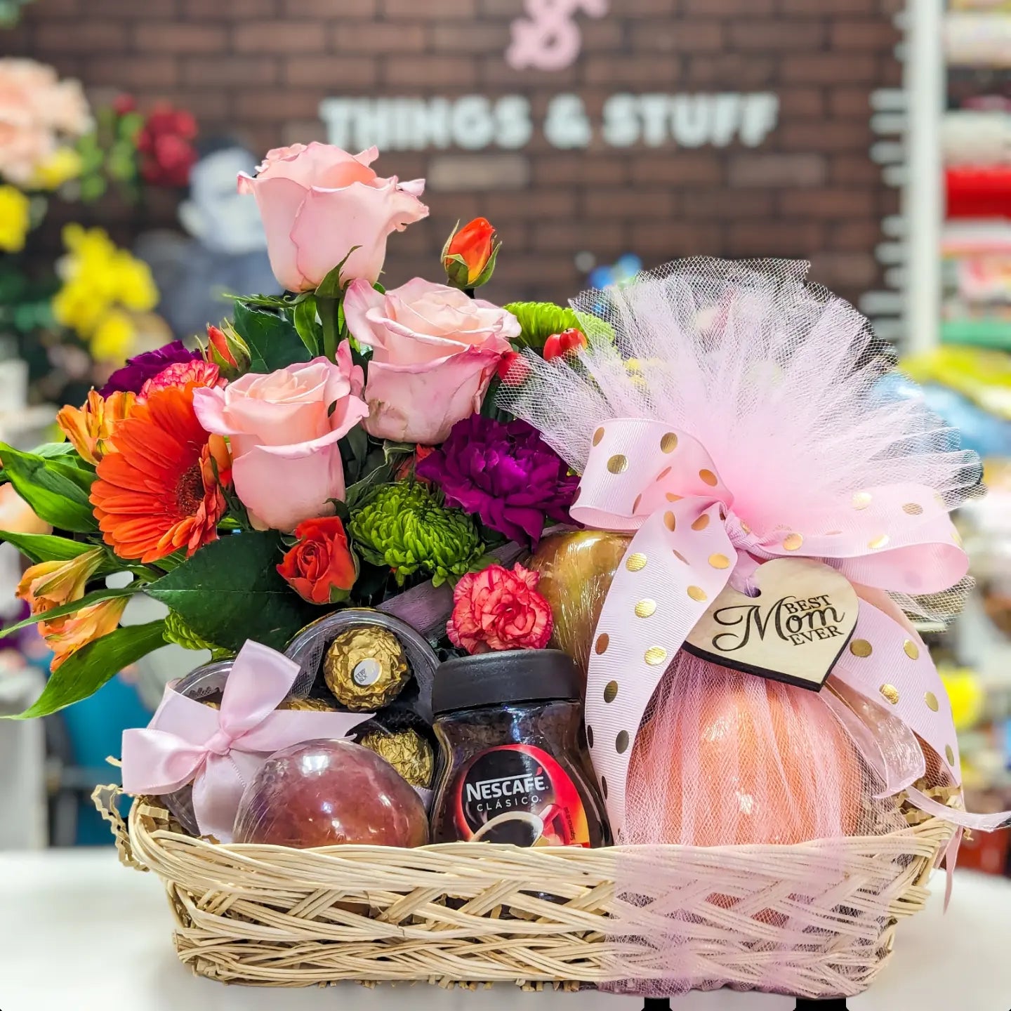 Personalized mother's day fashion gift baskets