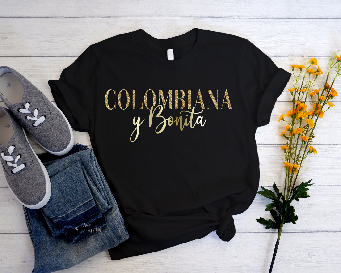 Colombiana y Bonita Colombia shirt